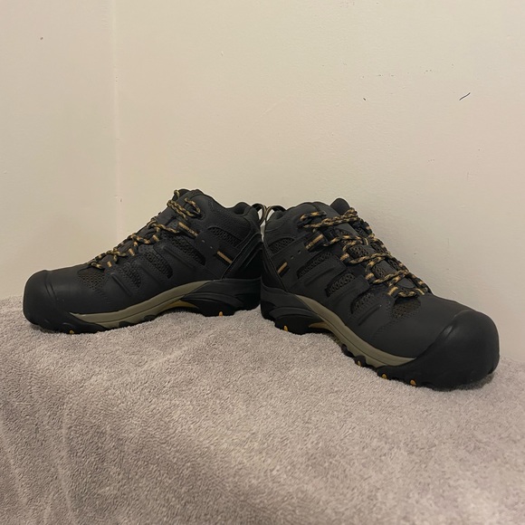 Keen Utility Work Boots | Size - 9D | Color - Raven / Tawny Olive | Steel Toe - Picture 10 of 11